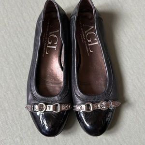 AGL Attilio Giusti Leombruni made in Italy size 39 cute comfy flat black